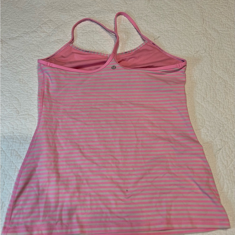 Lululemon top size 12